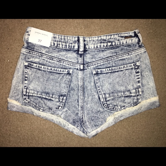 Kendall & Kylie High Waist Shorts - Picture 1 of 5